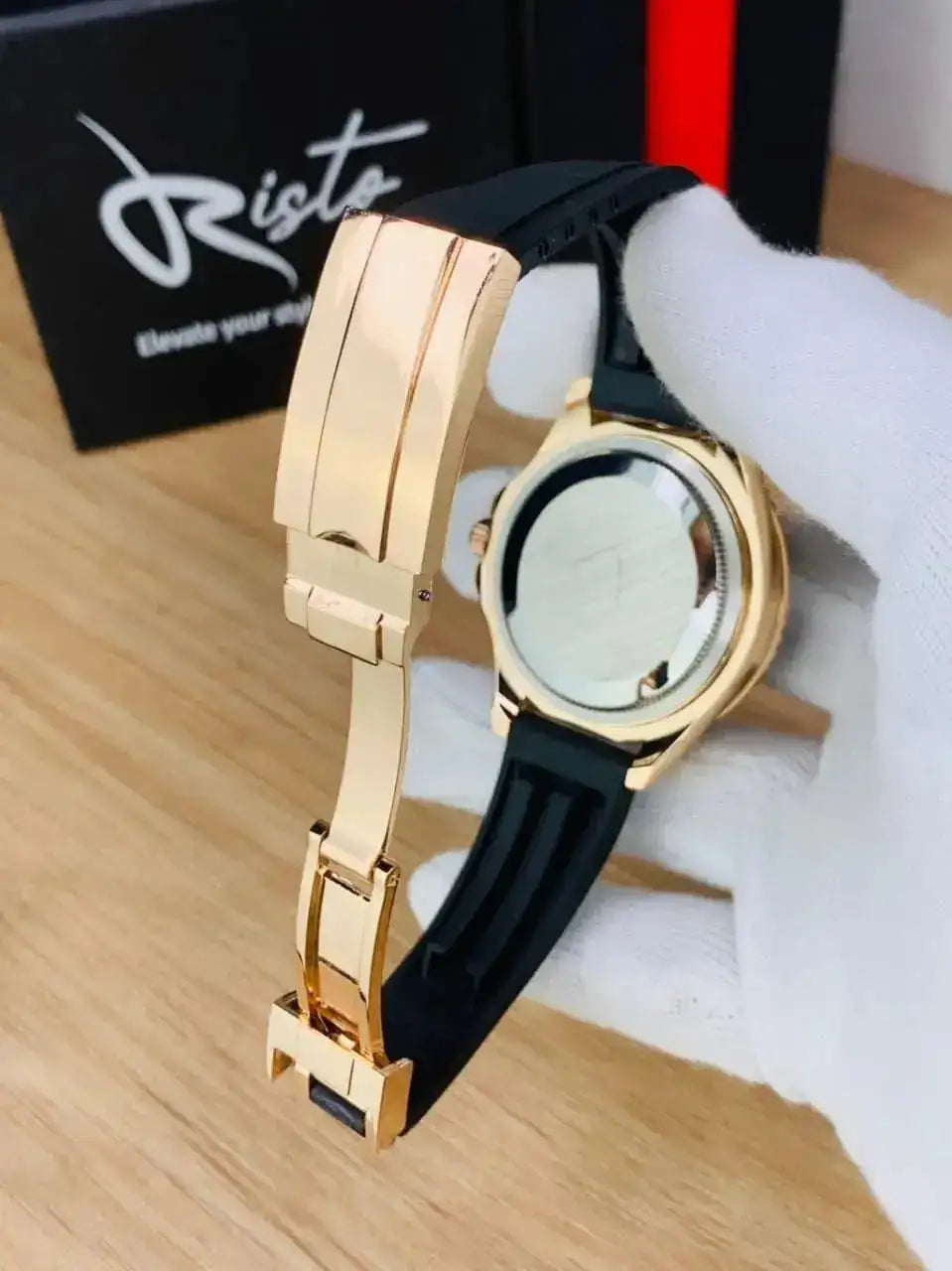 Luxurious men's stainless steel watch - Zygo Store Pakistan