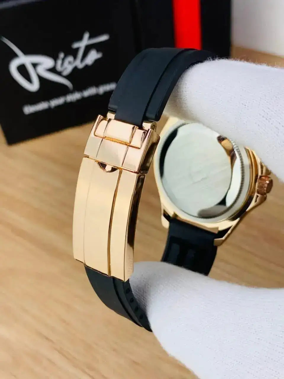 Luxurious men's stainless steel watch - Zygo Store Pakistan
