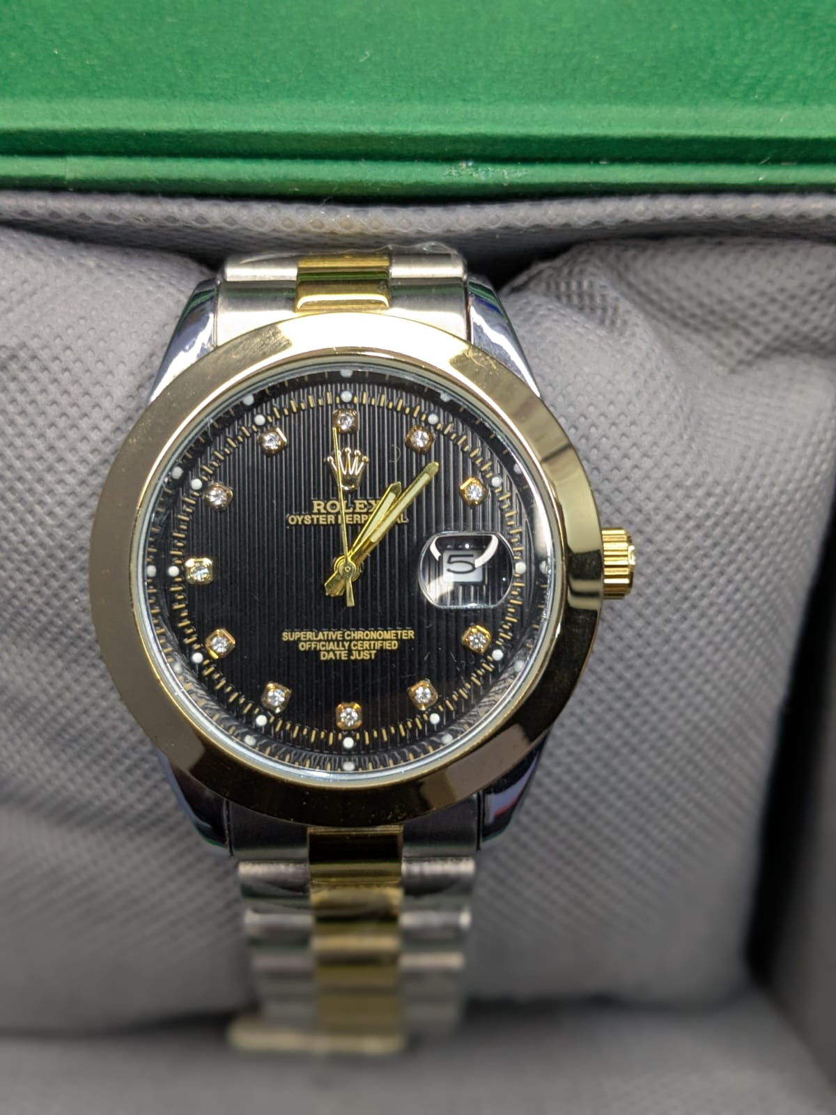 Premium Gold Tone Luxury Quartz Watch – Stainless Steel Analog Business Wrist Watch