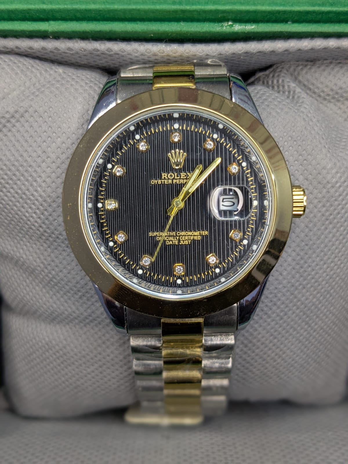 Premium Gold Tone Luxury Quartz Watch – Stainless Steel Analog Business Wrist Watch