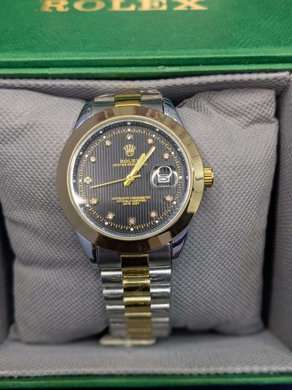 Premium Gold Tone Luxury Quartz Watch business wrist watch - Zygo Store Pakistan