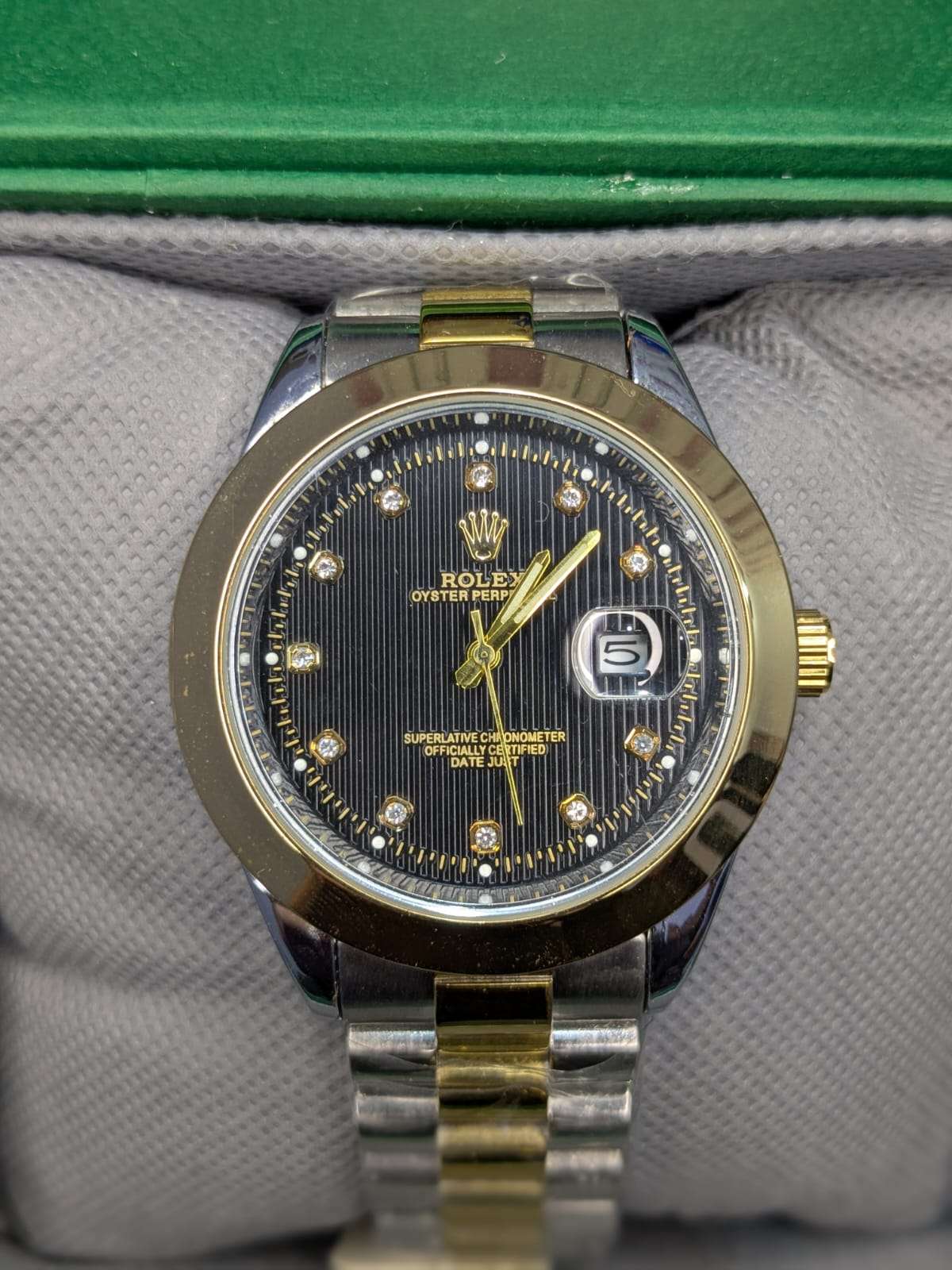 Premium Gold Tone Luxury Quartz Watch business wrist watch - Zygo Store Pakistan