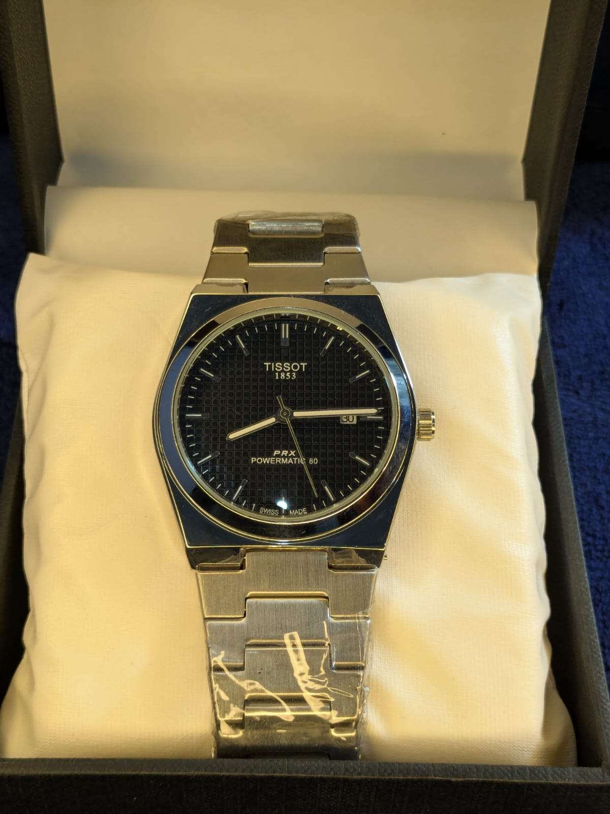 Luxury Integrated Bracelet Quartz Watch