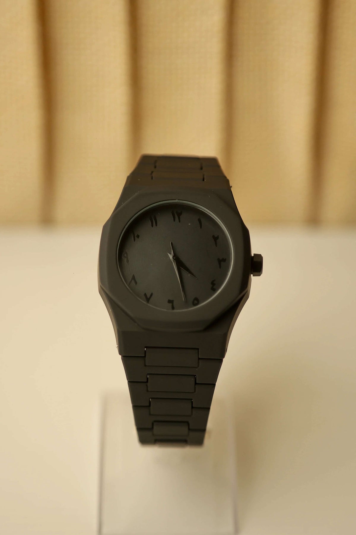 Aura Luxury Quartz Watch premium stainless steel wrist watch - Zygo Store Pakistan