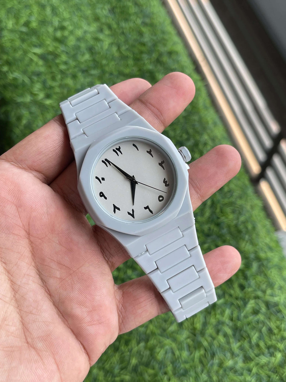 Aura Luxury Quartz Watch premium stainless steel wrist watch - Zygo Store Pakistan