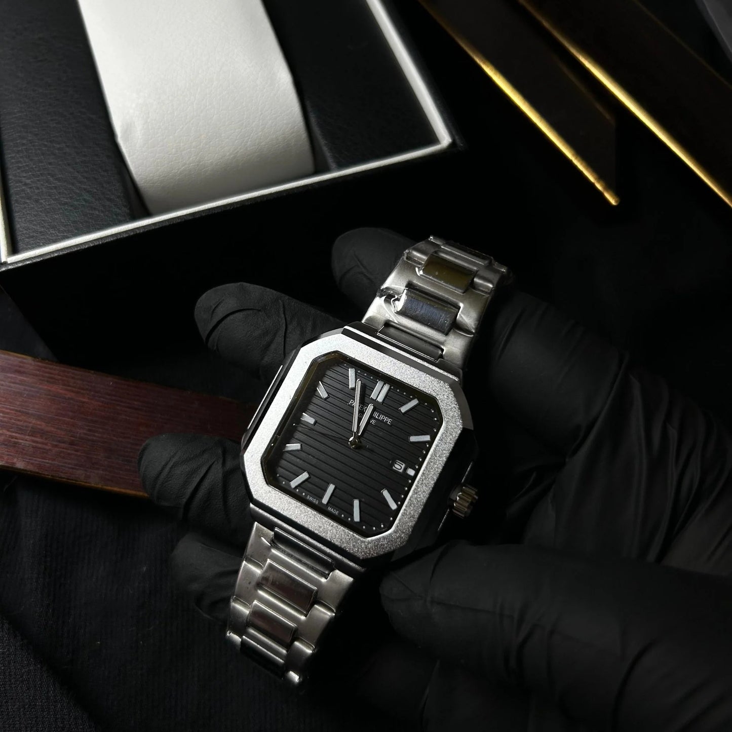 Luxury Square Dial Quartz Watch – Premium Stainless Steel Business Wrist Watch