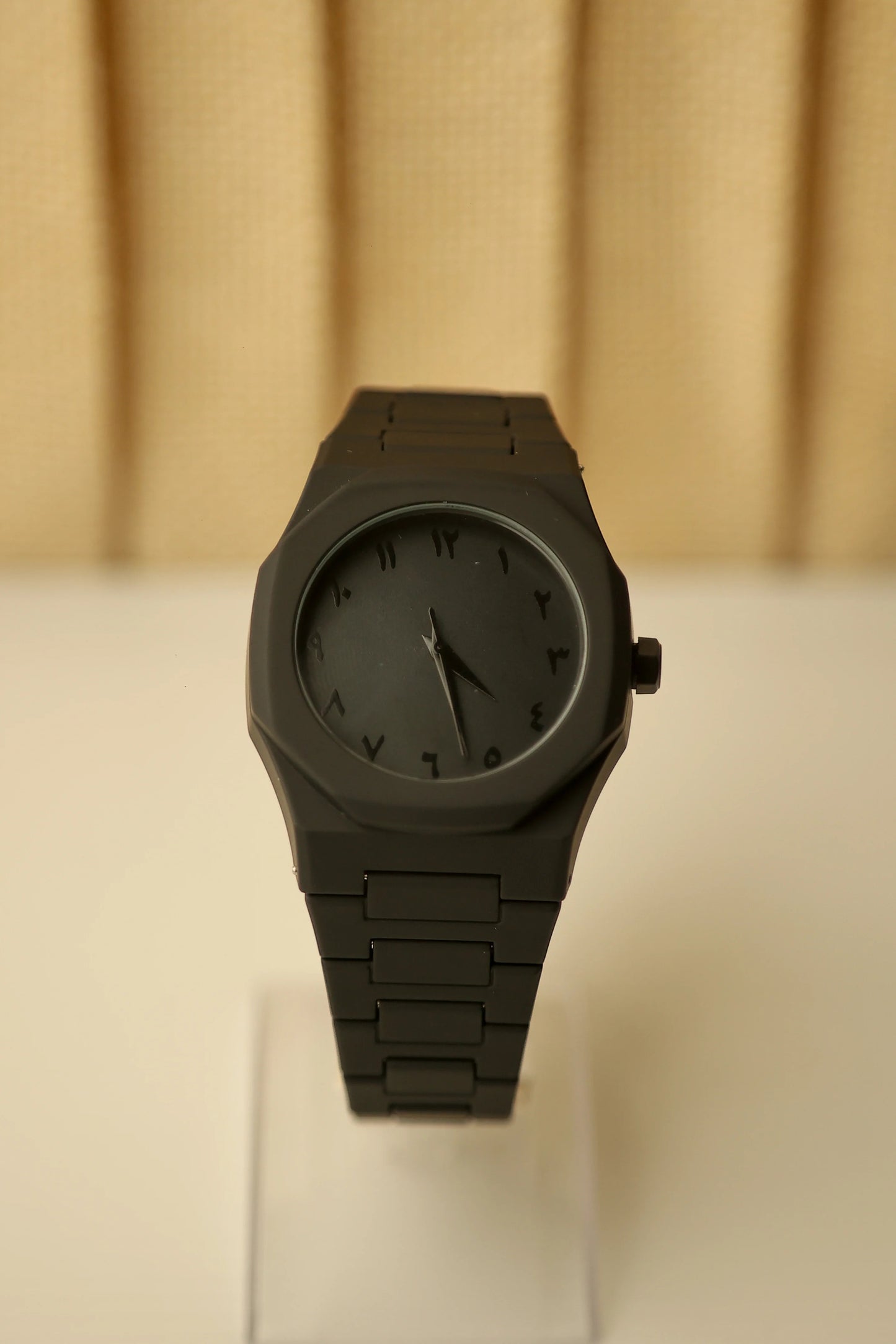 Aura Luxury Quartz Watch – Premium Stainless Steel Wrist Watch (40g)