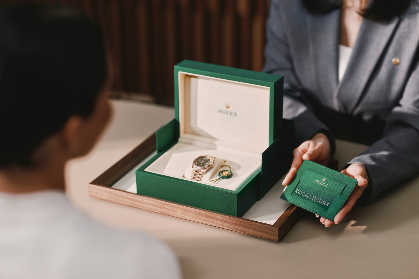 Premium Luxury Watch Storage Box – Leather Display & Gift Case for Watches